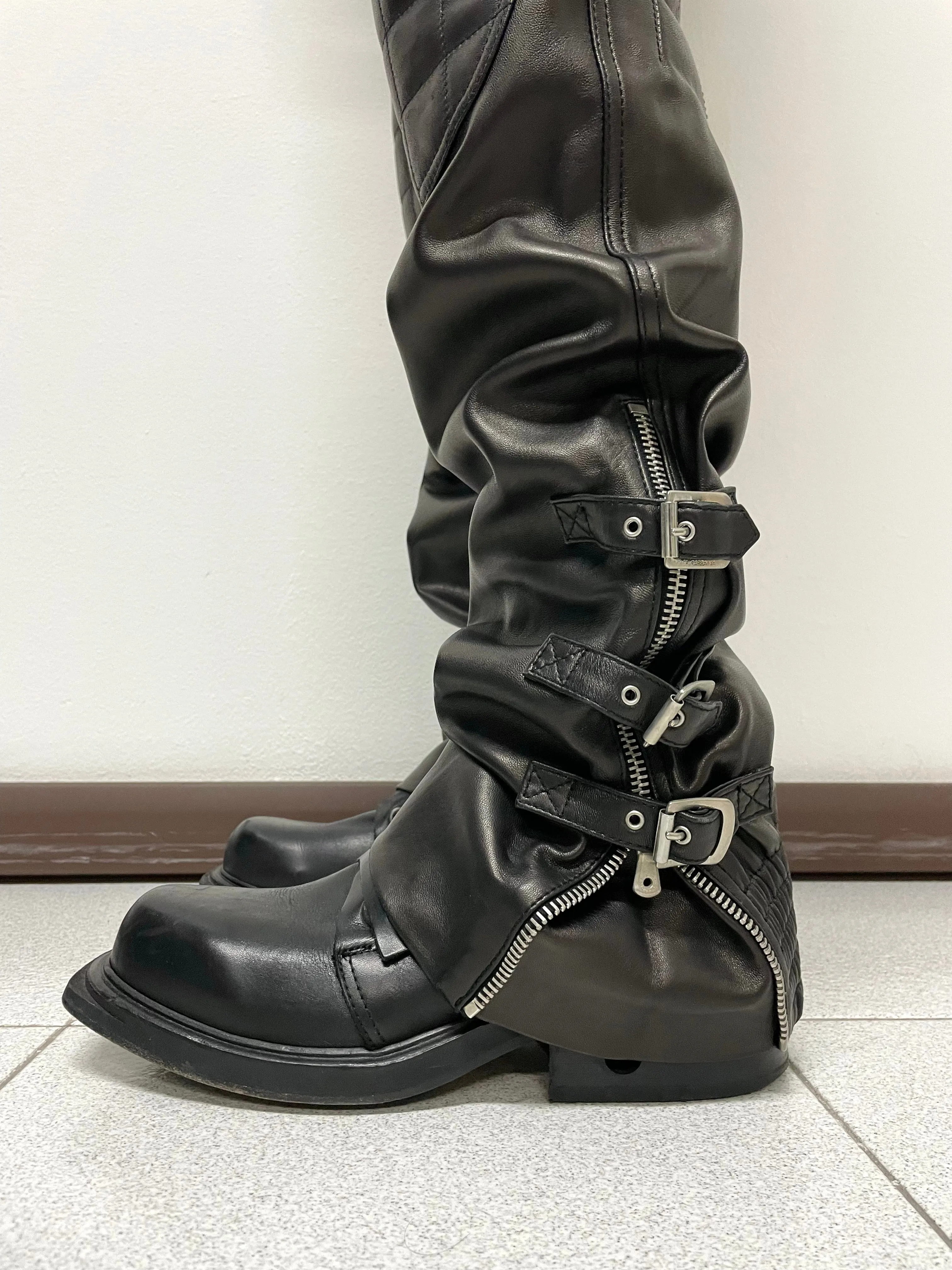AW2003 Dolce & Gabbana leather bondage biker pants