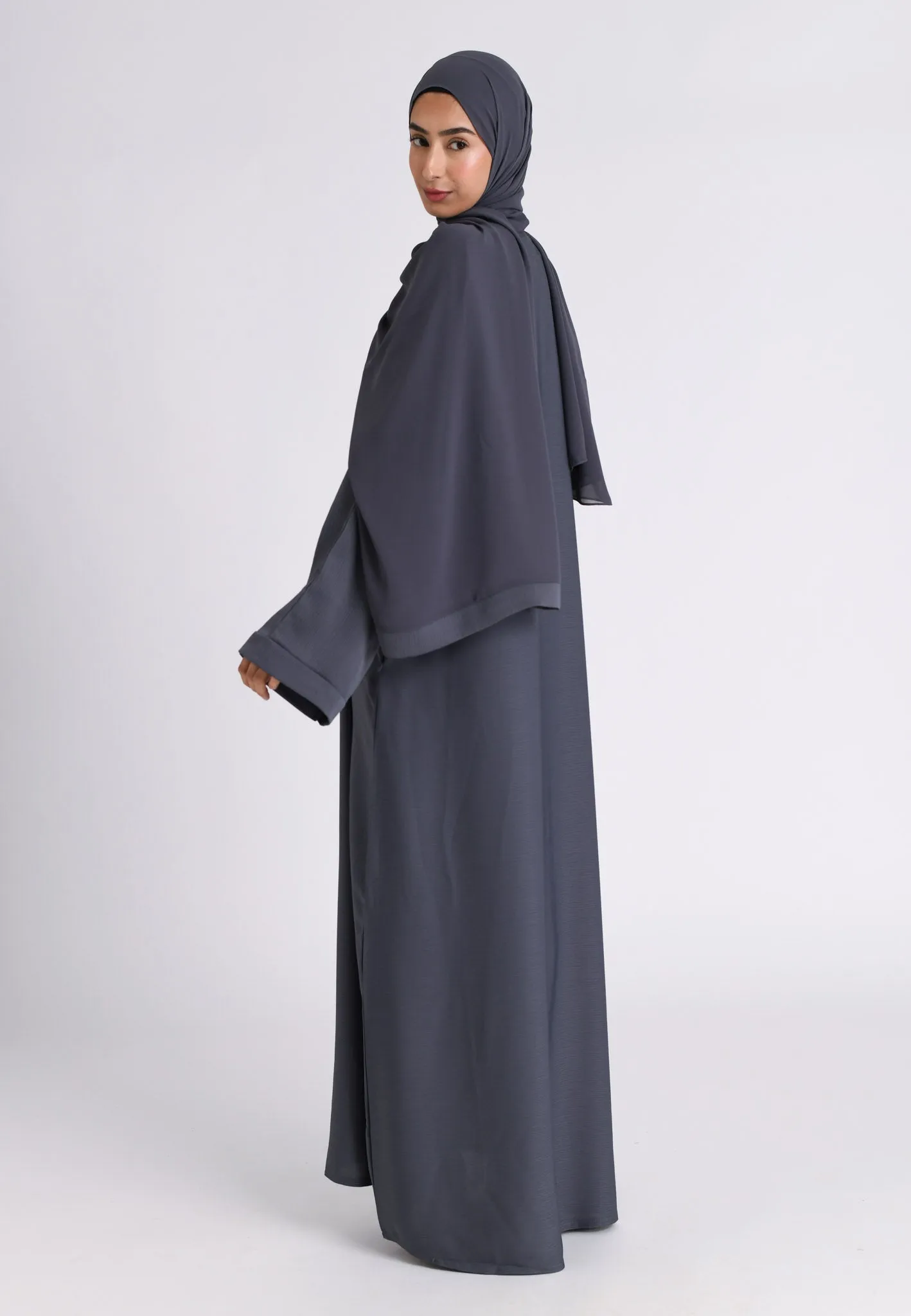 Grey Textured Abaya With Zip Pockets (Premium)