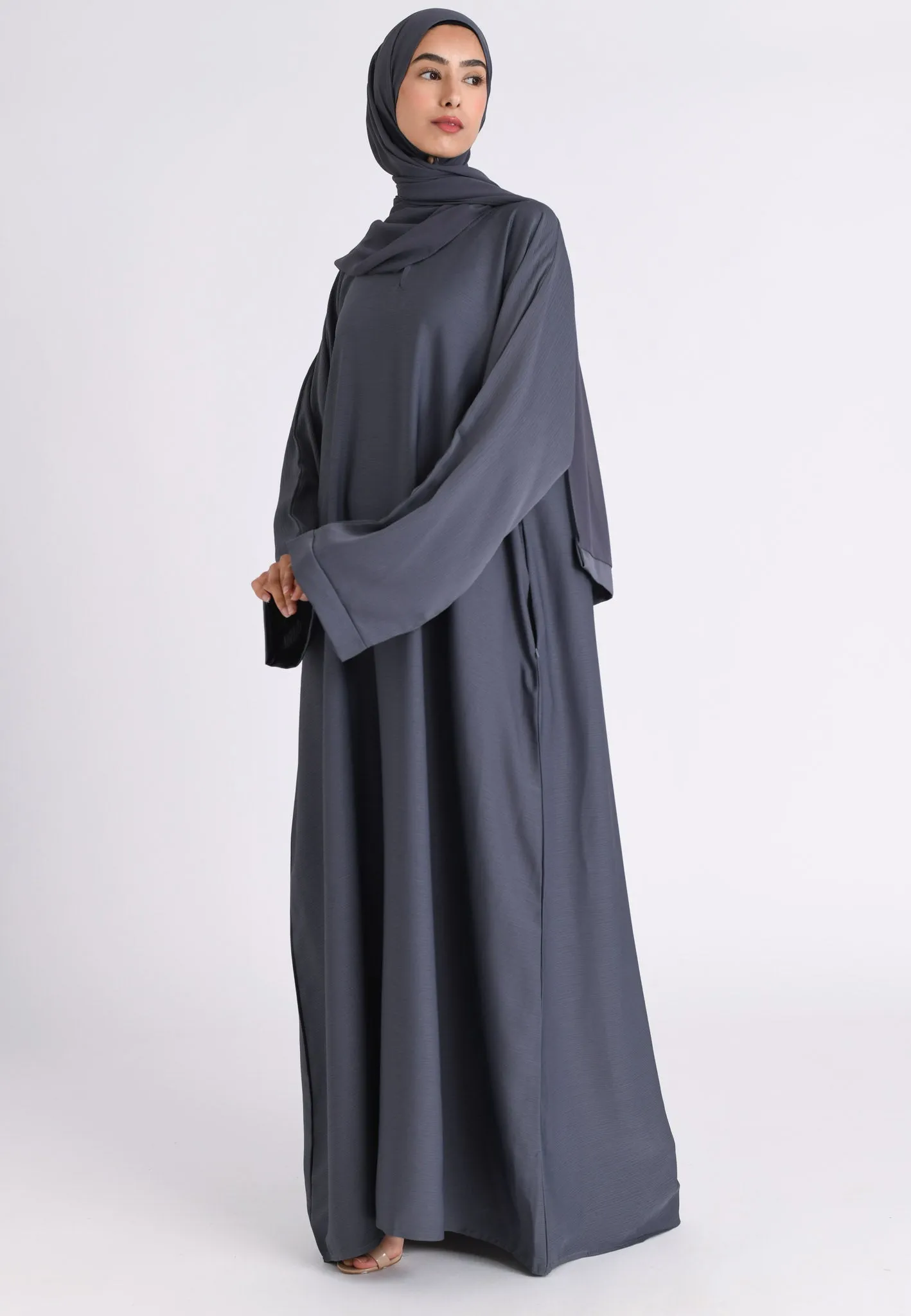 Grey Textured Abaya With Zip Pockets (Premium)