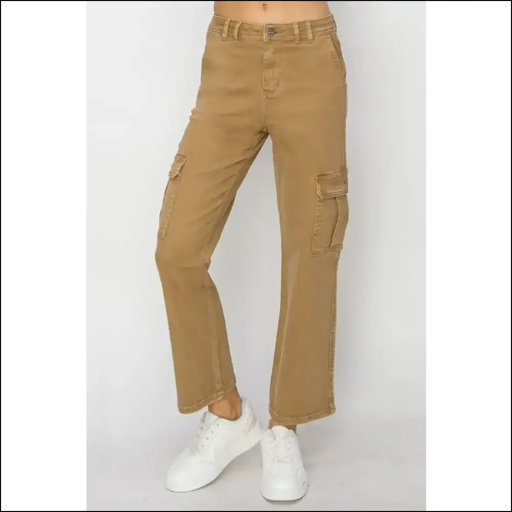 High Rise Cargo Jeans: Elevate your Style, Hide Snacks Like a Pro! 🍕✨
