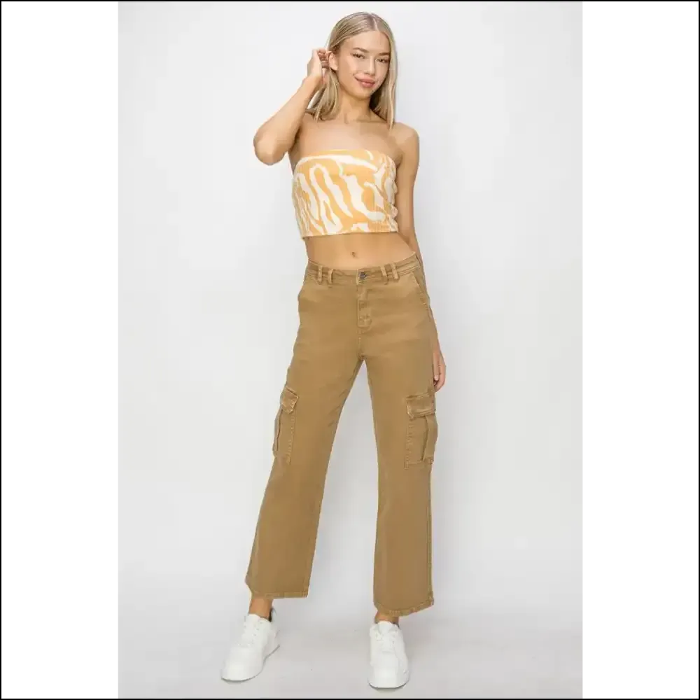High Rise Cargo Jeans: Elevate your Style, Hide Snacks Like a Pro! 🍕✨