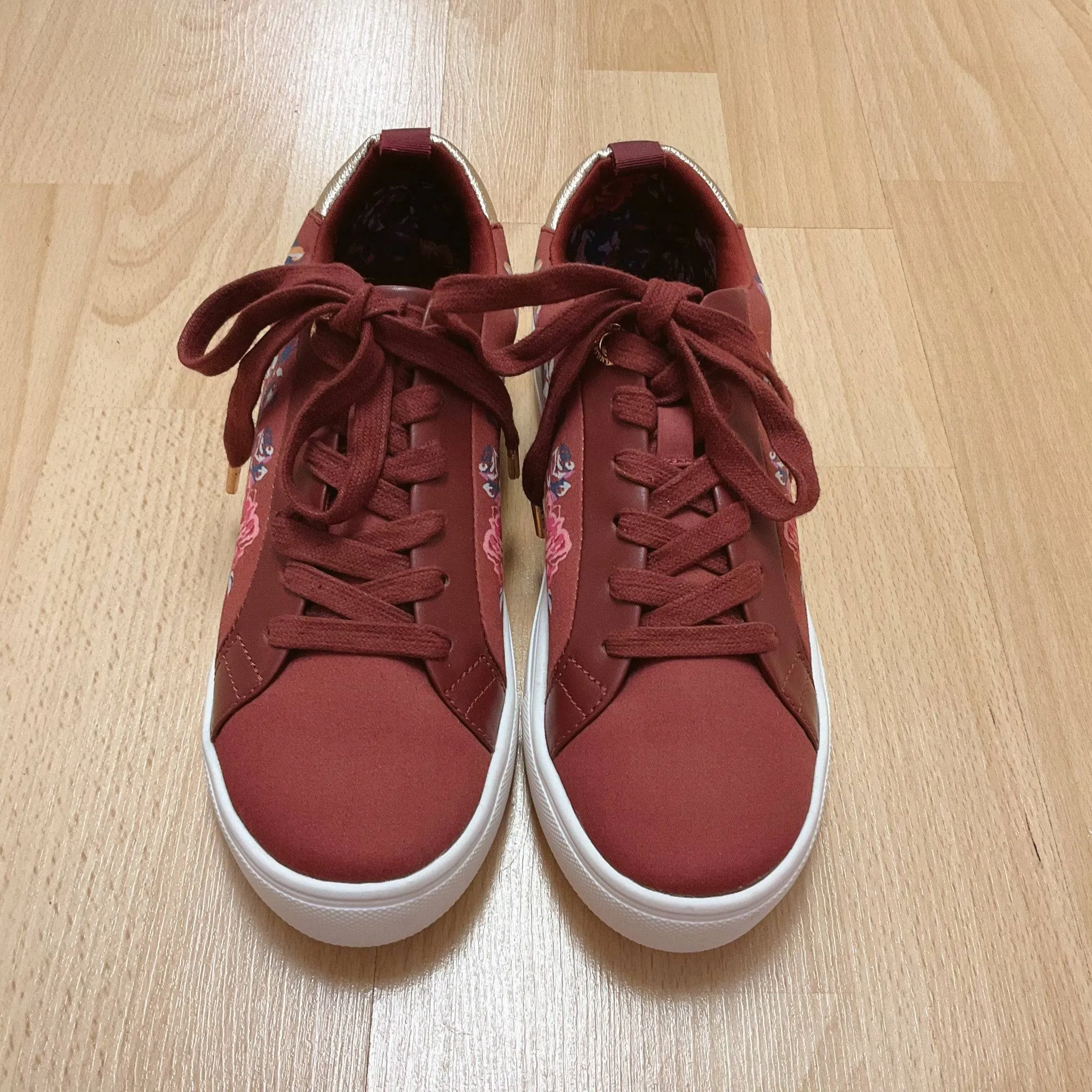 Jack Rogers Sneakers Size 7
