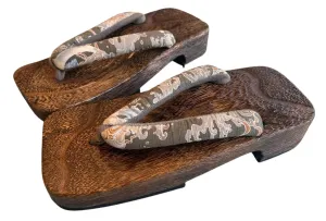 Japanese Men's Geta Sandals / Size M-L, Brown Straps with Traditional Wave pattern