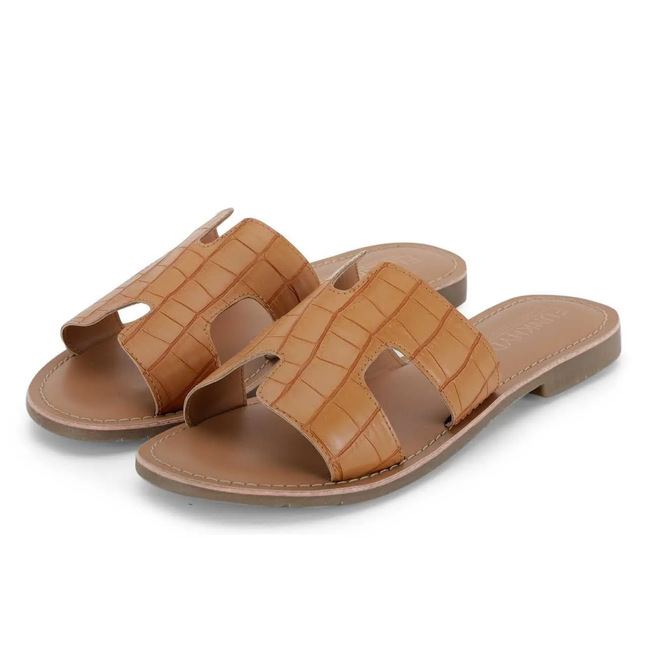 Mayna Tan Textured Slipons