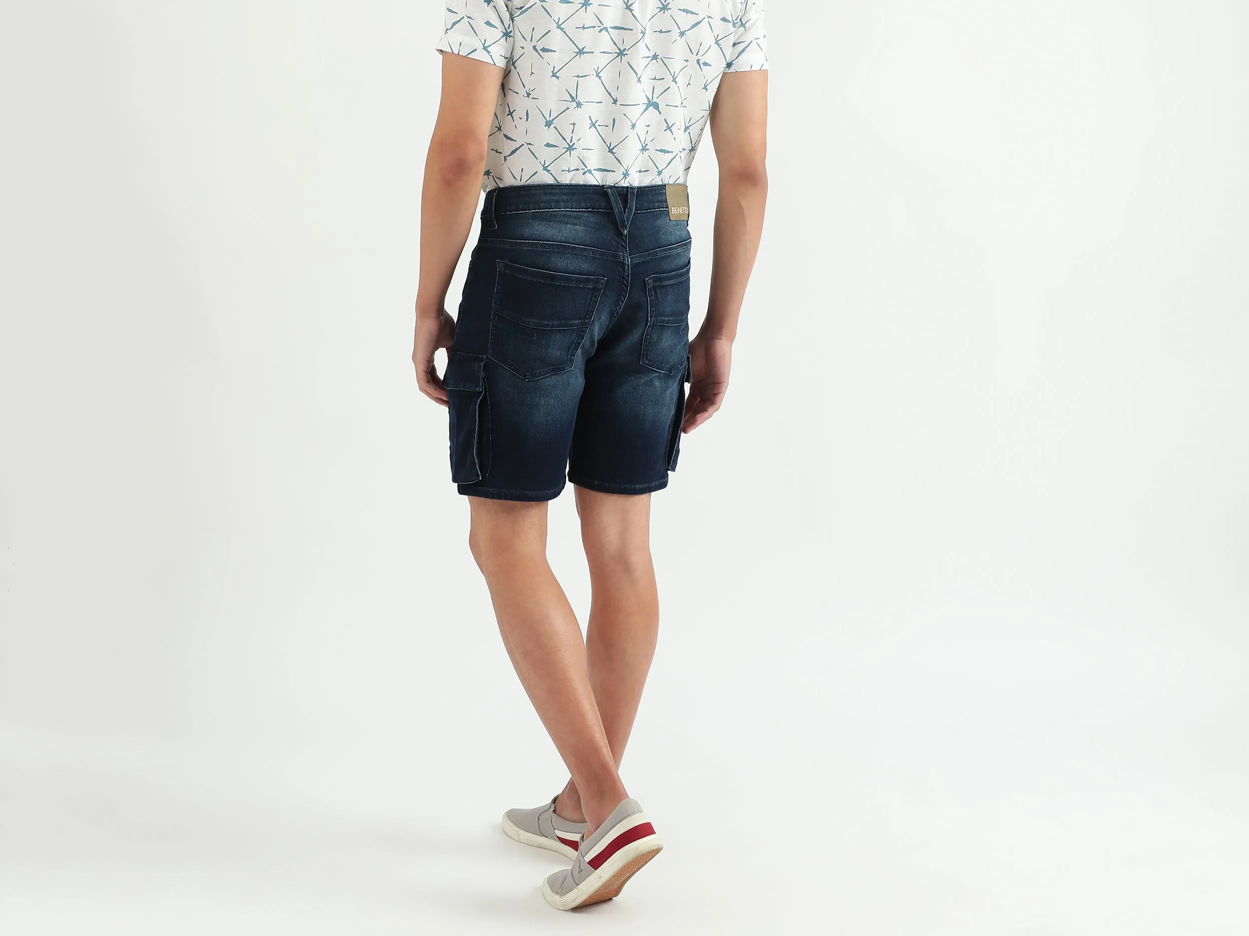Men Solid Slim Fit Shorts