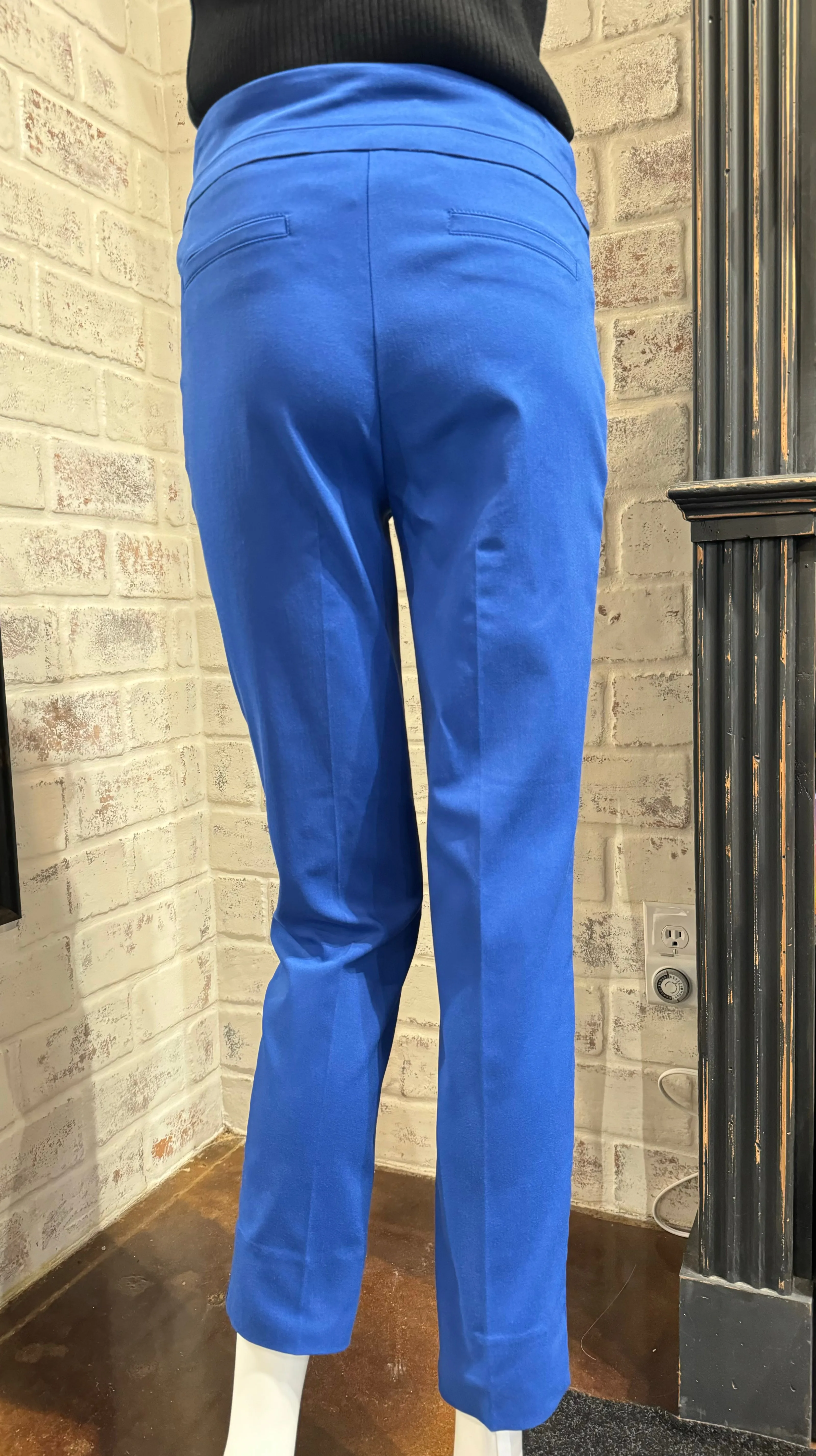 R1542 - Pull-On Ankle Pant
