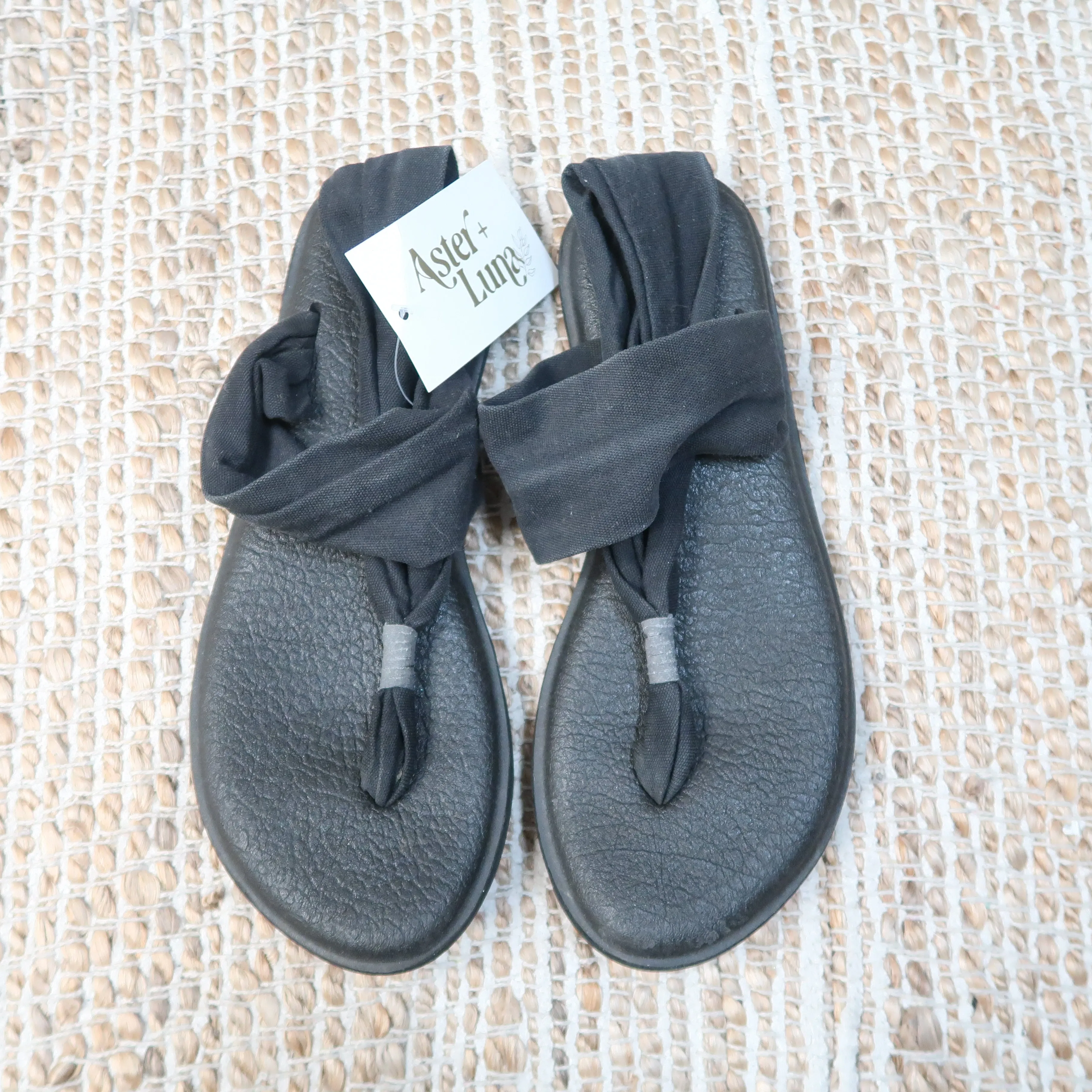 Sanuk - Sandals (Women's 9)